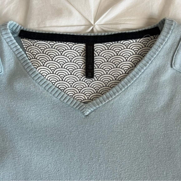 Sovereign Code Sweater - Picture 4 of 8